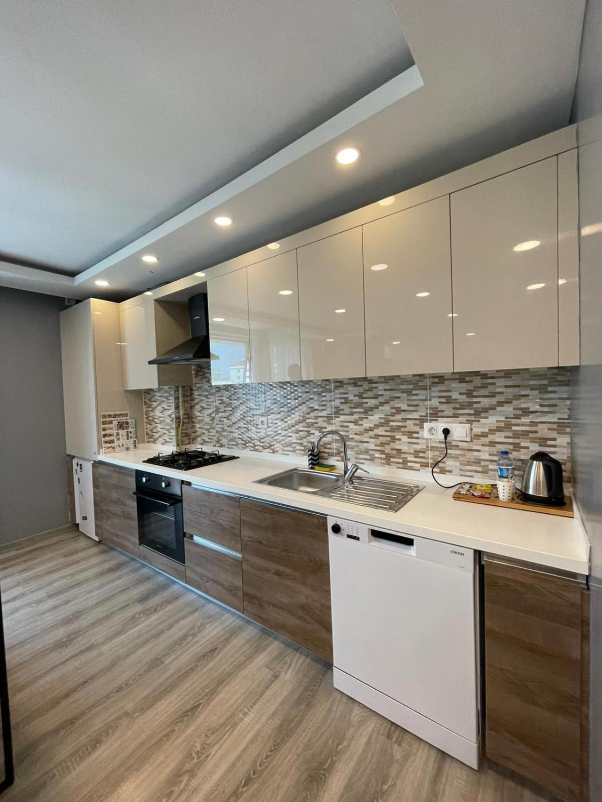 On4 Rooms & Suites Istanbul Exterior photo