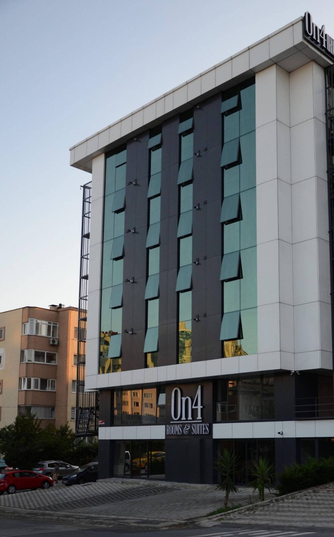 On4 Rooms & Suites Istanbul Exterior photo